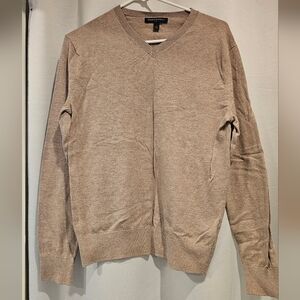 Banana Republic Men's Beige V-Neck Sweater